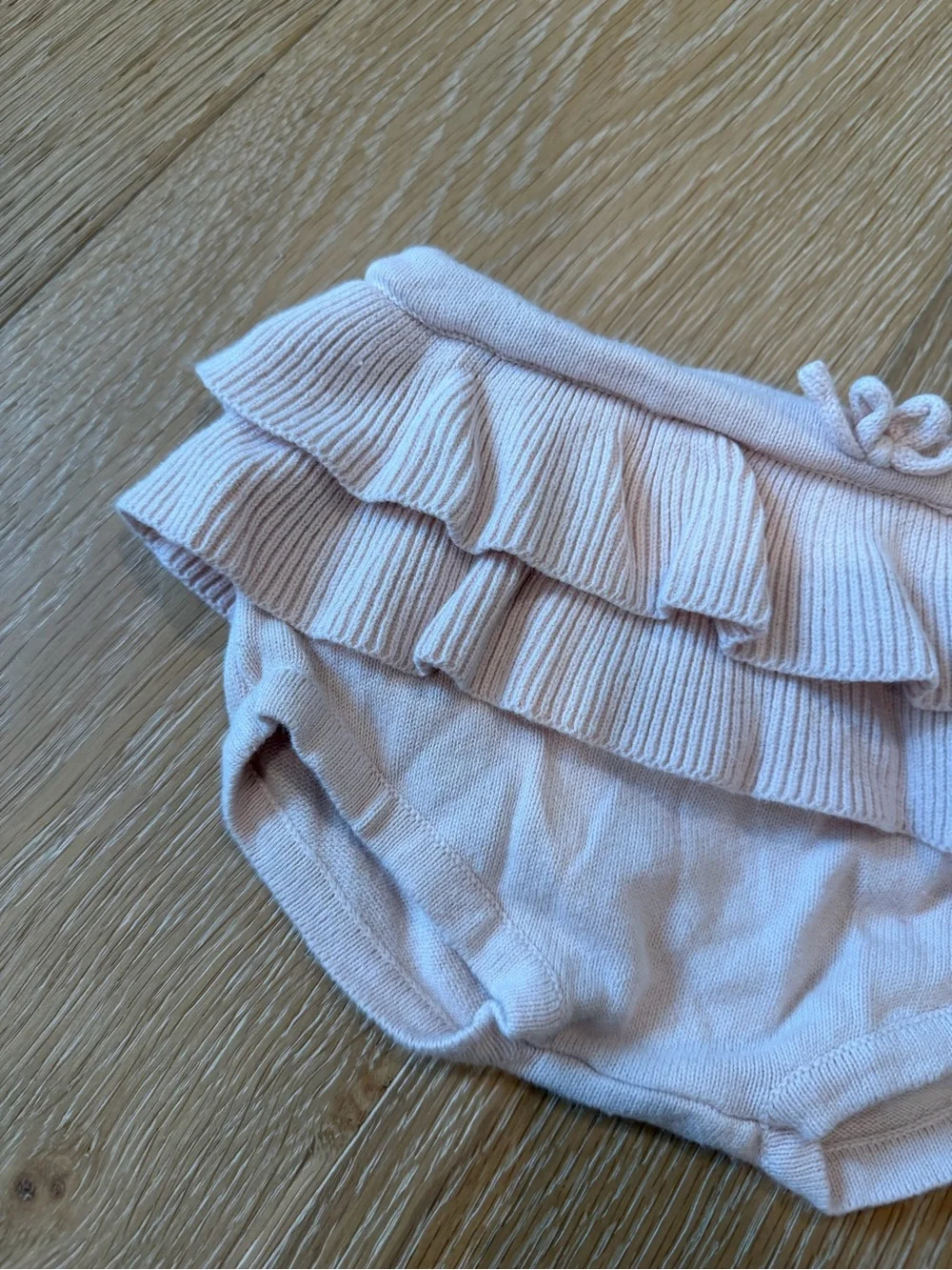 Elegant Baby • Pink Knit Ruffle Bloomer